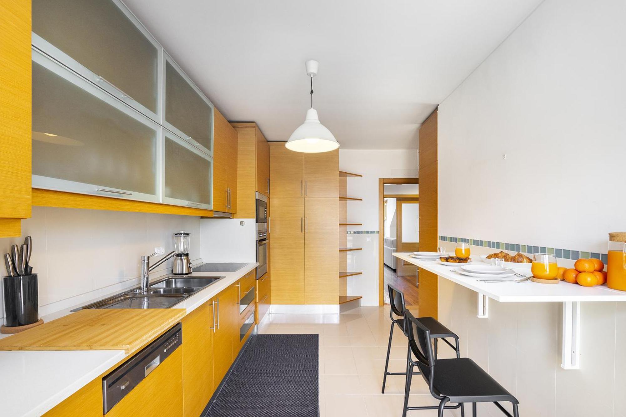 Whome Charming Urban Retreat With Skyline Views Lissabon