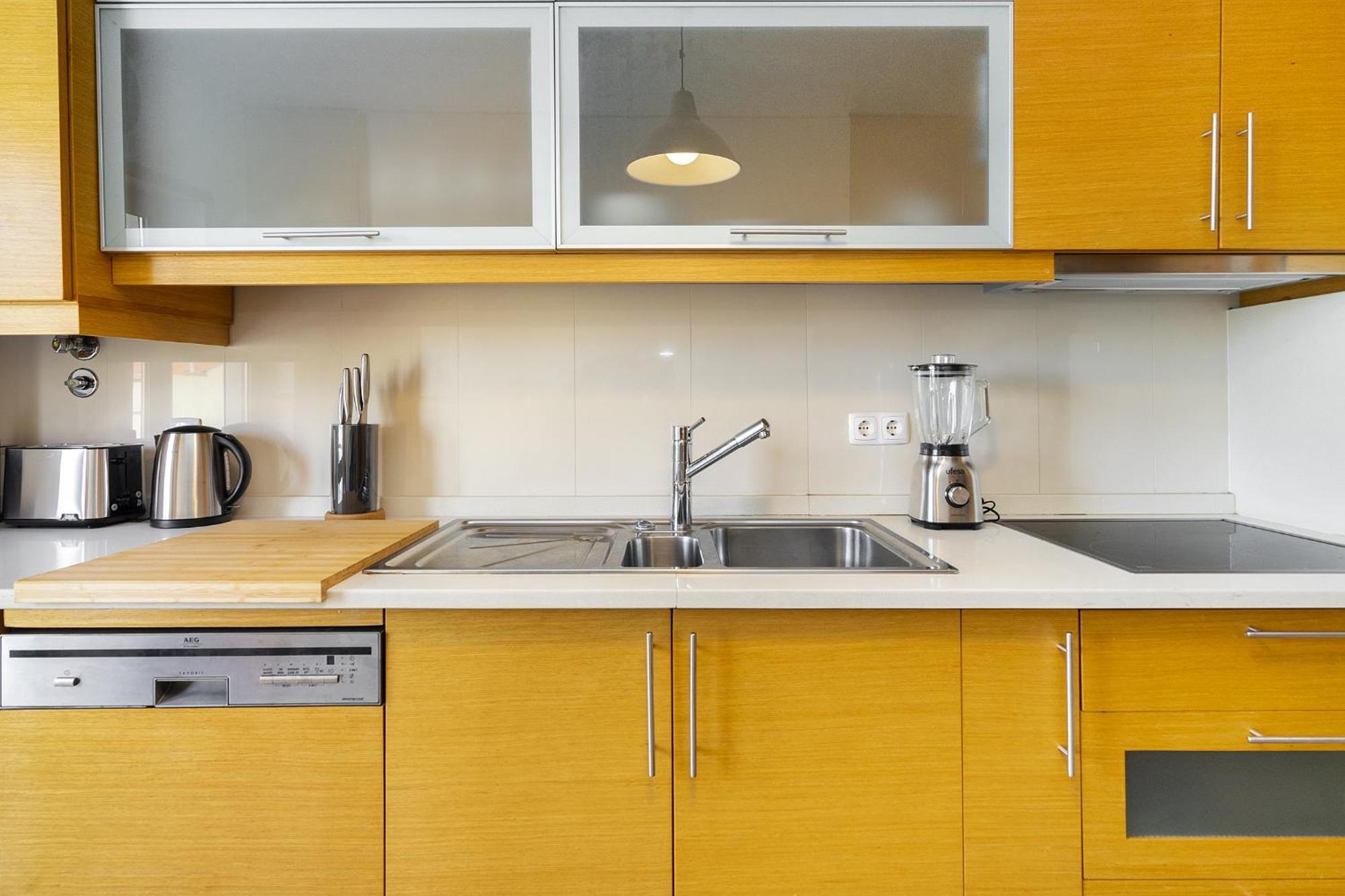 Apartment Whome Charming Urban Retreat With Skyline Views Lissabon